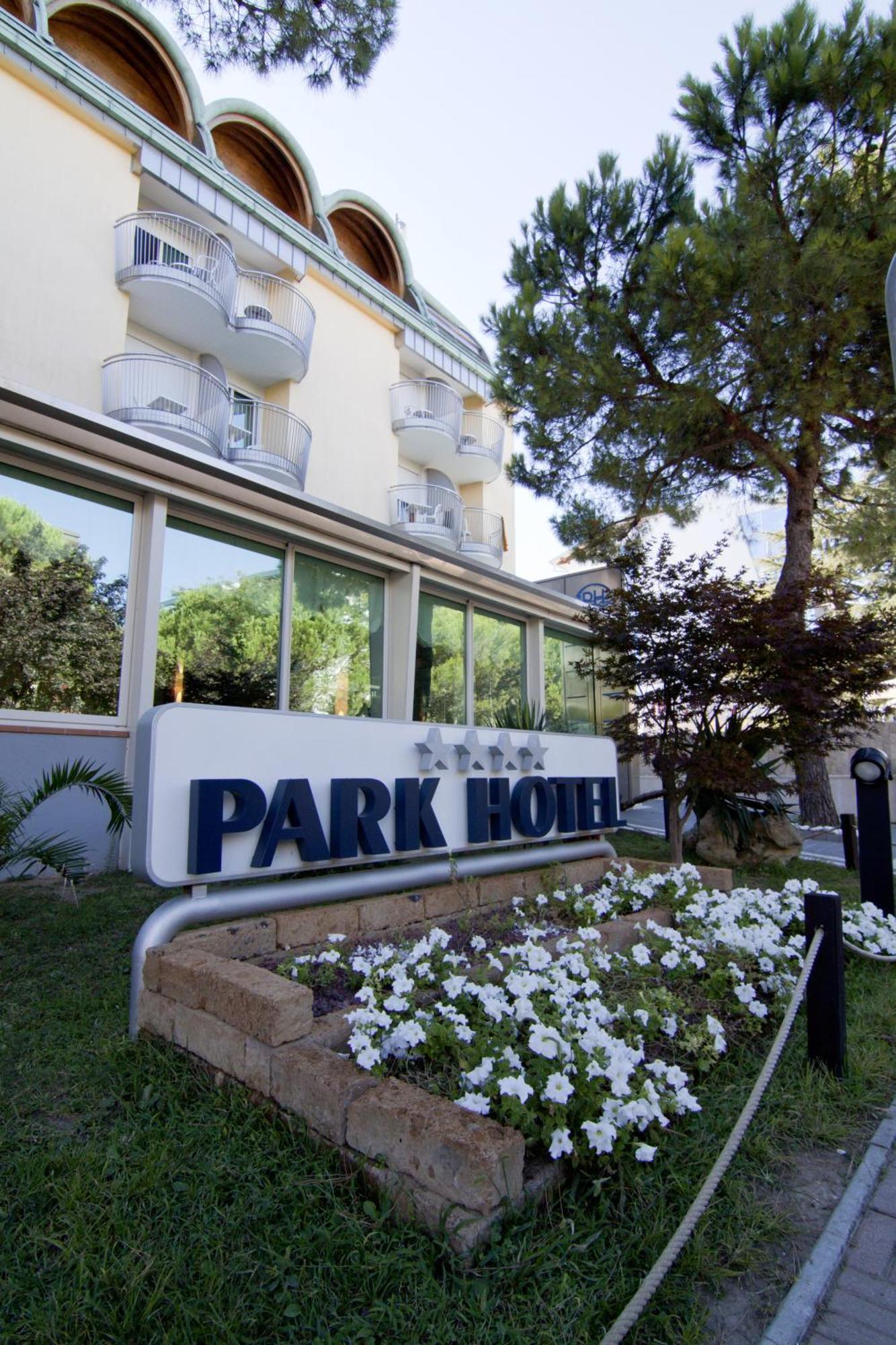 Park Hotel Lignano Sabbiadoro Exteriör bild
